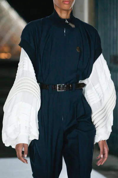 Look 26